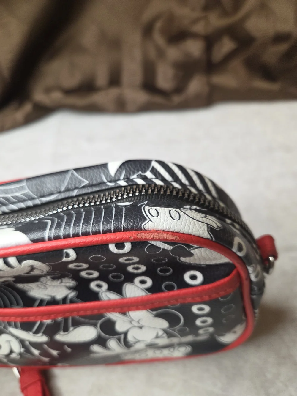 Disney Black & Red Minnie Mouse Crossbody Bag-Project